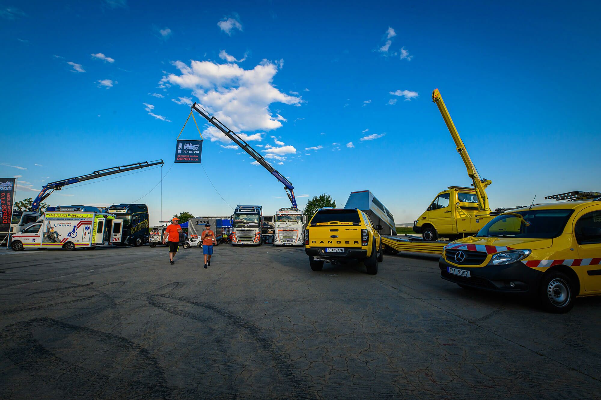 Czechoslovak Tow Show 2025 - odtahová technika - navijáky, LED světla, kurtny, upínací pásy
